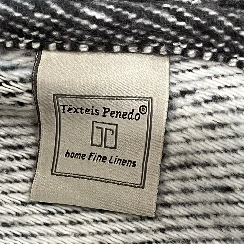 TEXTEIS PENEDO Pink and Gray Color Block Throw Blanket, COTTAGE CORE, 58”X 52”